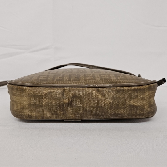 Fendi Zucchino Vintage Vinyl And PVC Crossbody Bag In Tan And Brown - Picture 6 of 12